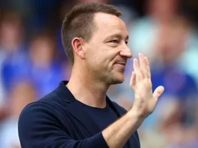 Sốc: John Terry ‘bán’ cả sự nghiệp, thu về gần 700.000 USD từ đấu giá kỷ vật quý giá