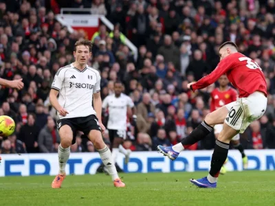 Sesko lập công nghẹt thở, MU thoát hiểm khó tin trước Fulham