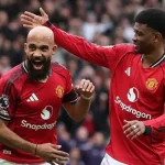 MU 2-0 Tottenham: Quỷ đỏ hủy diệt, Carrick tạo kỷ lục bất bại ấn tượng 1