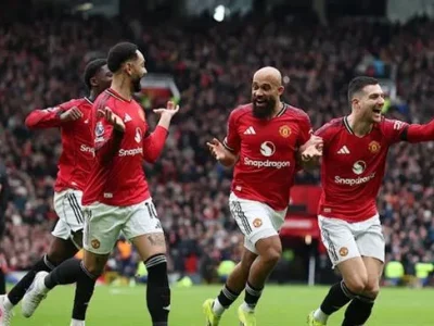 MU 2-0 Tottenham: Loạt số liệu ‘khủng’ chứng minh sự lột xác của Quỷ đỏ, Mainoo tỏa sáng