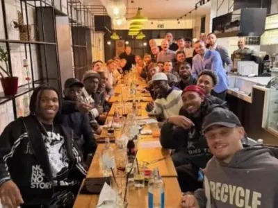 Tottenham gây bão MXH với bữa tối ‘team building’ cùng tân HLV Igor Tudor trước trận derby nóng bỏng