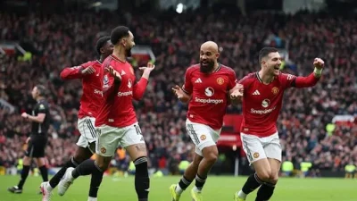 MU 2-0 Tottenham: Loạt số liệu 'khủng' chứng minh sự lột xác của Quỷ đỏ, Mainoo tỏa sáng 1