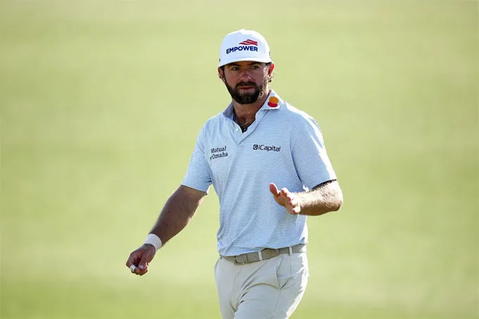 Cameron Young đã thu hẹp đáng kể khoảng cách với Rory McIlroy. Ảnh: AFP