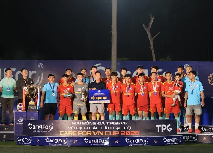 Á quân: CLB Hoàng Long