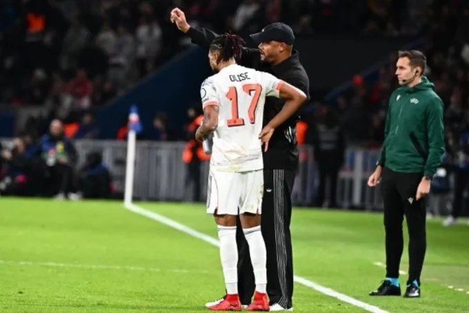 HLV Vicent Kompany rất ngưỡng mộ Olise